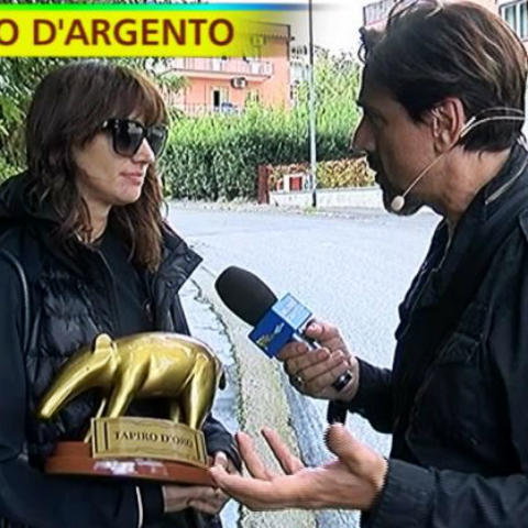 foto asia argento tapiro striscia staffelli