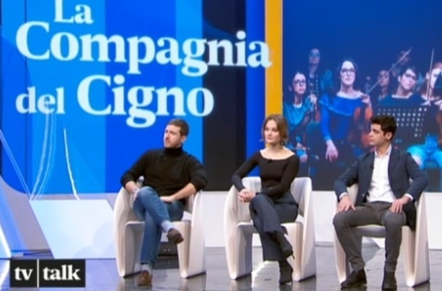 foto cast Compagnia del cigno, tv talk