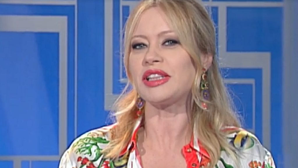 Anna Falchi, confessione a C'è tempo per... "Il mio carattere è