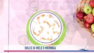 foto Detto Fatto ricetta del dolce mele e meringa