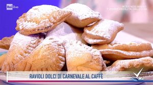 foto ravioli di carnevale ricetta Detto Fatto