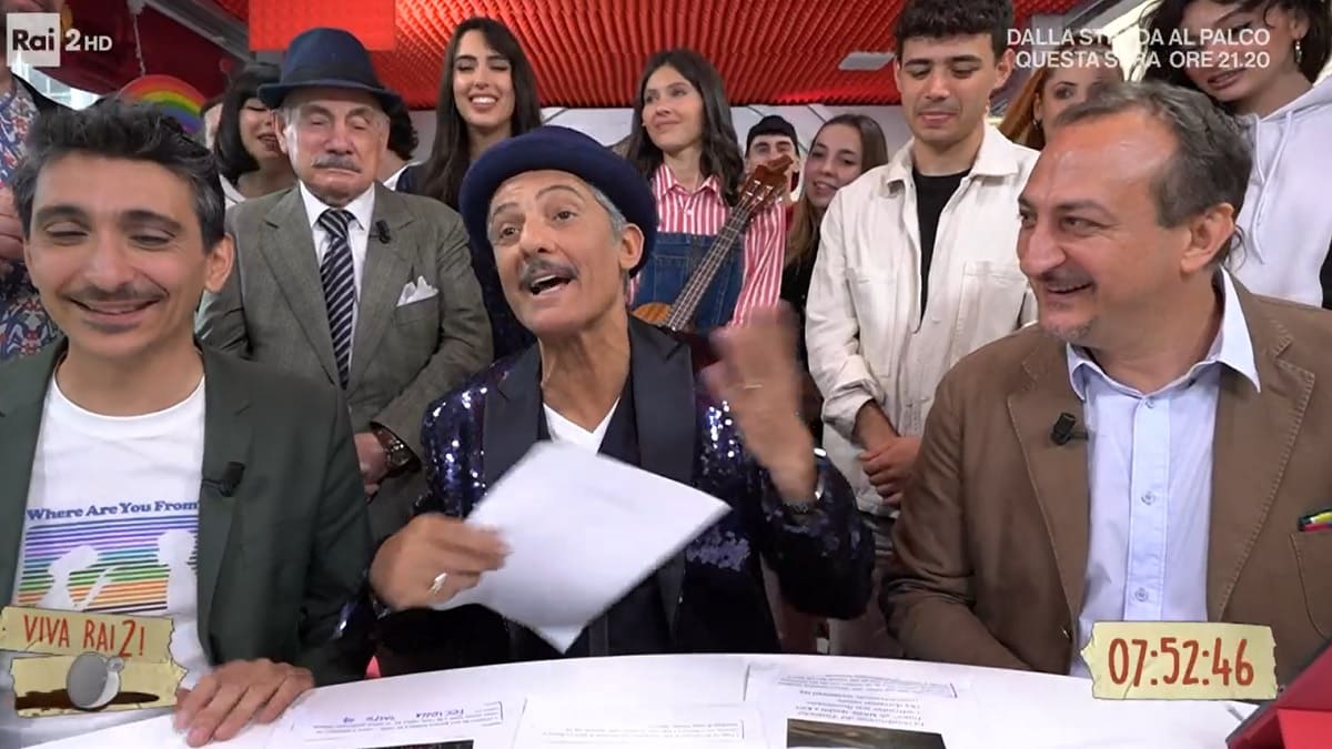 foto Fiorello Viva Rai2 oggi