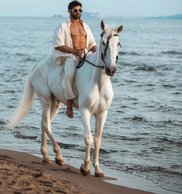 foto Gianni Sperti vacanza