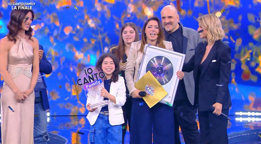 Carlotta E Erika Hanno Vinto La Finale Di Io Canto Family: Classifica ...