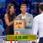 Affari Tuoi: Simone si accontenta di 28.000€ ma nel pacco ne aveva 75.000