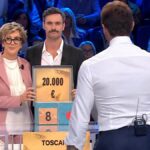 Affari Tuoi, Stefano salva una partita sfortunata: nel pacco trova 20.000€