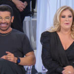 Uomini e Donne, Tina Cipollari fa un’insolita richiesta: Maria De Filippi basita