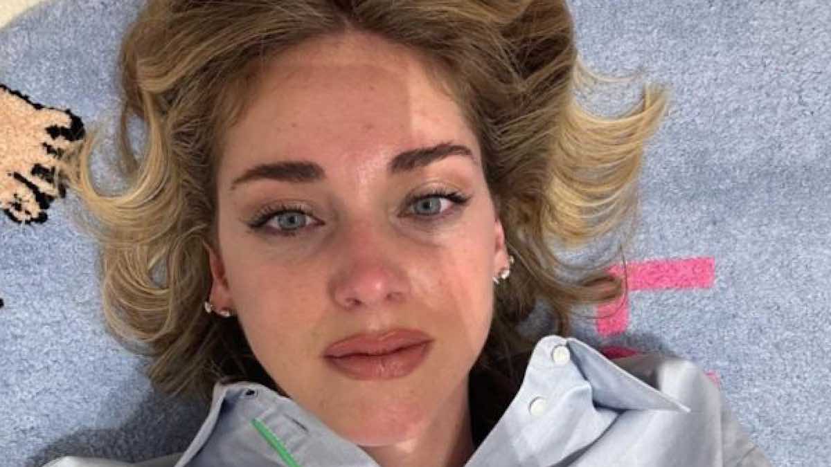 Foto Chiara Ferragni infortunio mignolo