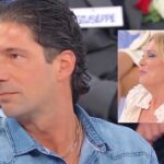 Uomini e Donne, Diego senza freni: “Con Sabrina la stanza ha preso fuoco”