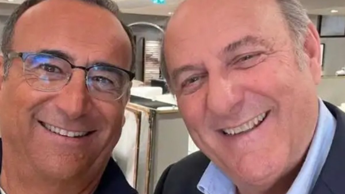 Foto Carlo Conti Gerry Scotti Sanremo 2025