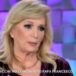 Verissimo, Iva Zanicchi: “Ho sgridato Papa Francesco e lui mi ha chiesto scusa”