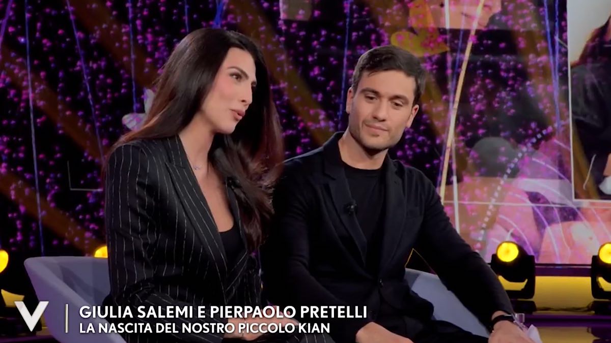 Foto Giulia Salemi e Pierpaolo Pretelli a Verissimo 2025